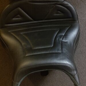 Big boy motorcycle seat